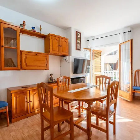 Apartment House Roda de Bera